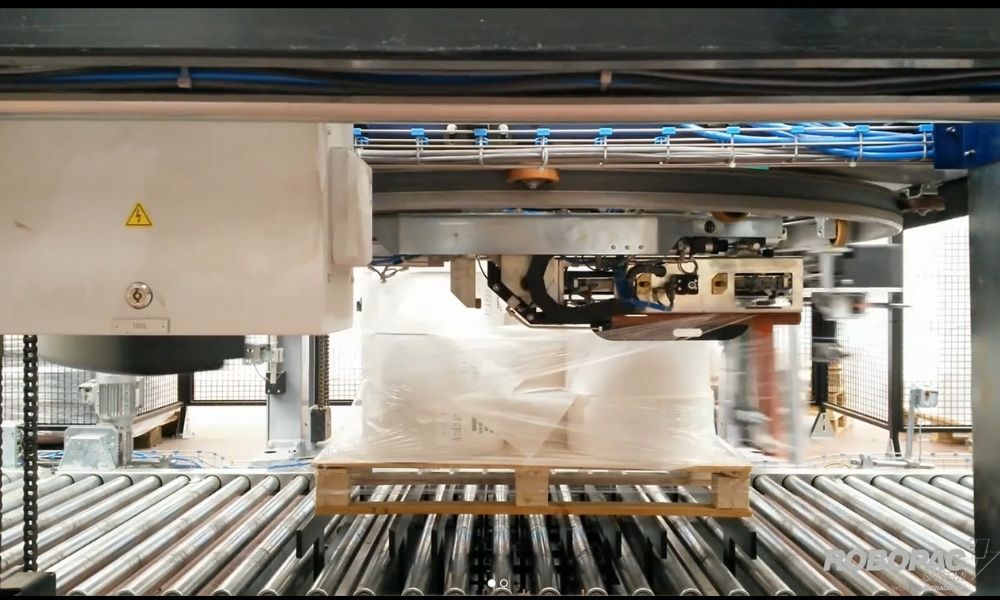 Daily Maintenance for Your Pallet Wrapping Machine