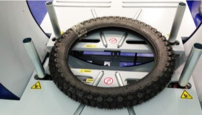 Self-Centering Guides Self-Centering Guides